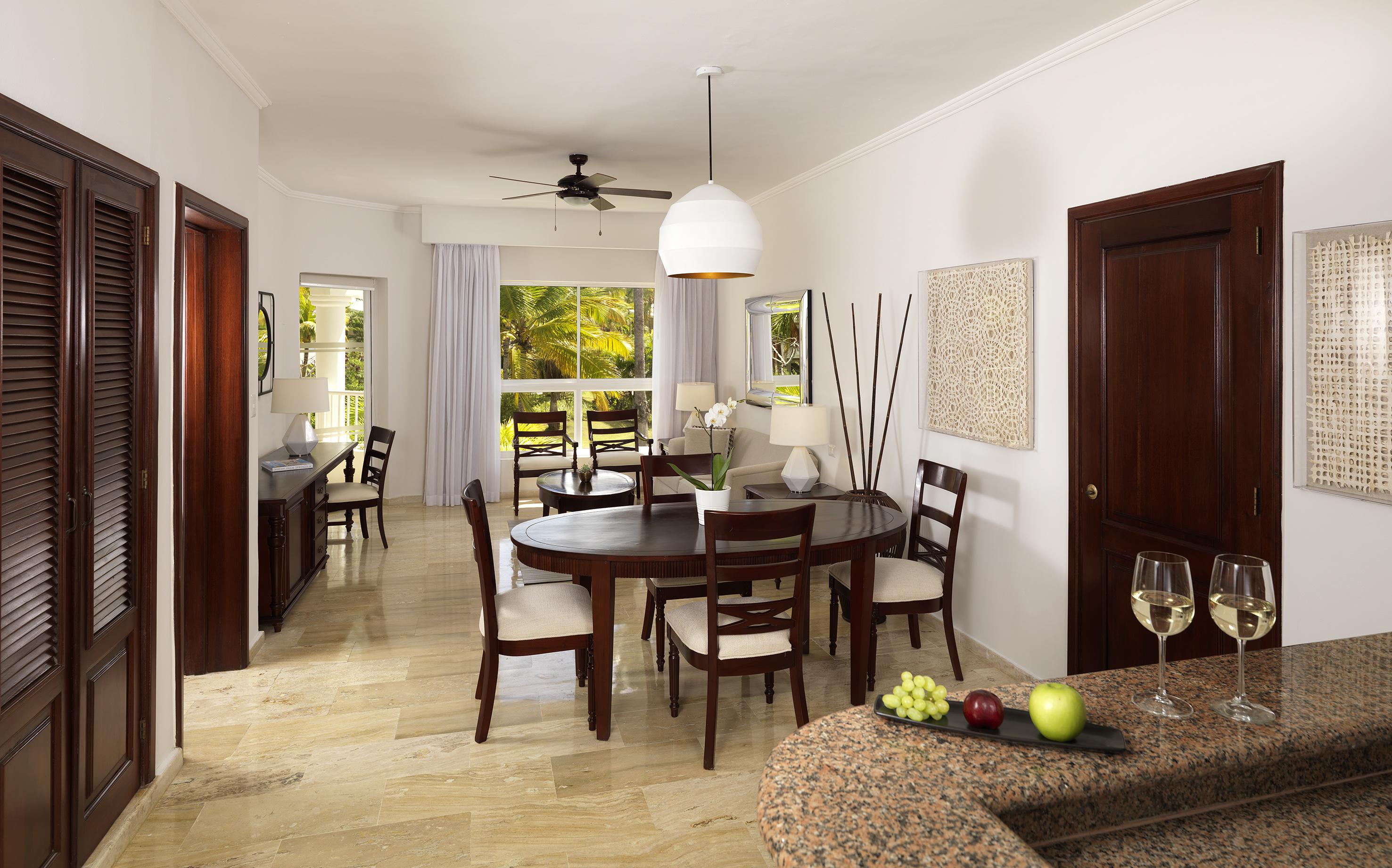 Melia Caribe Beach Resort Punta Cana Exterior foto A dining room