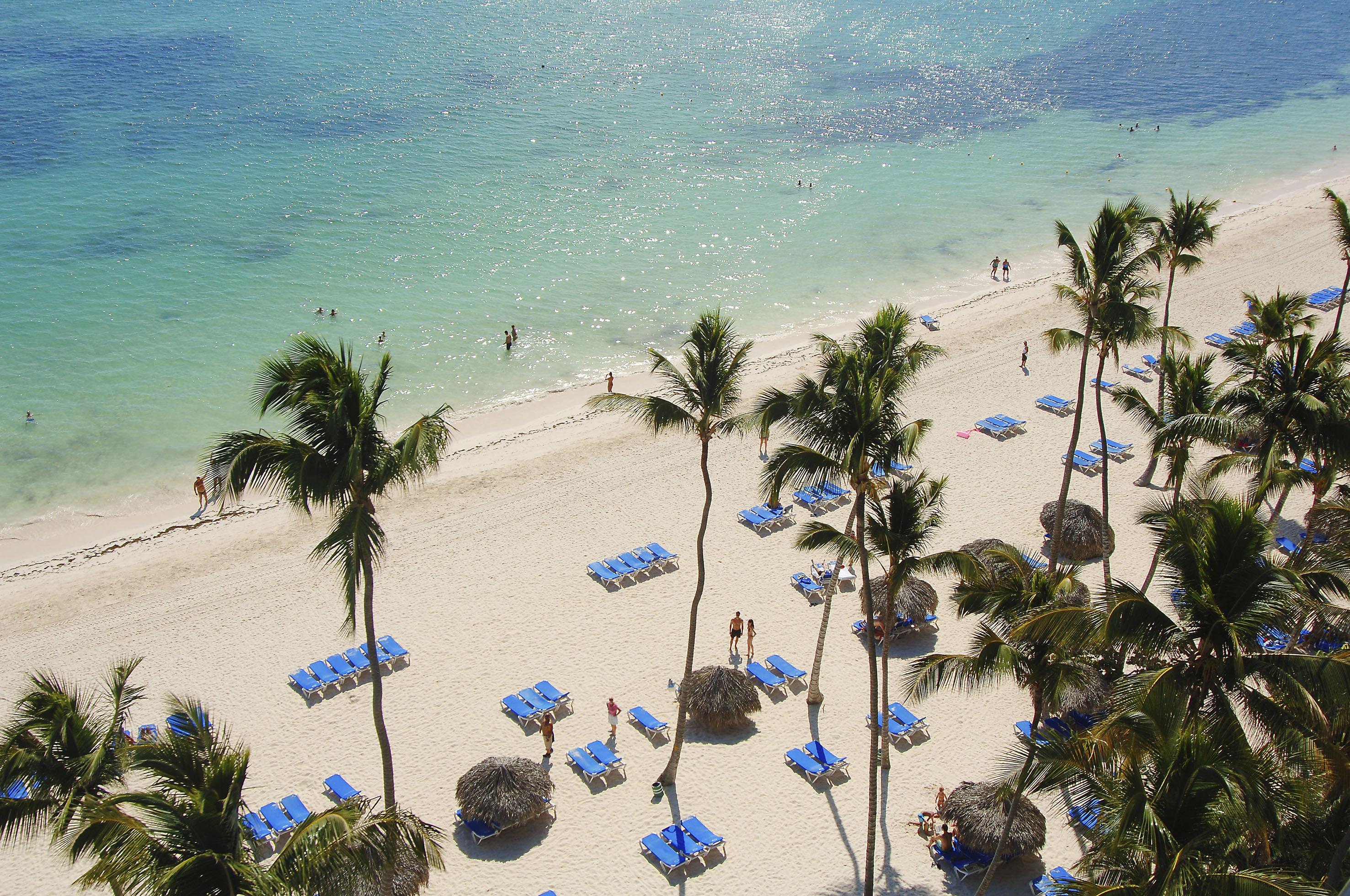 Melia Caribe Beach Resort Punta Cana Exterior foto Aerial view of the beach at the Hilton San Diego Bay Resort