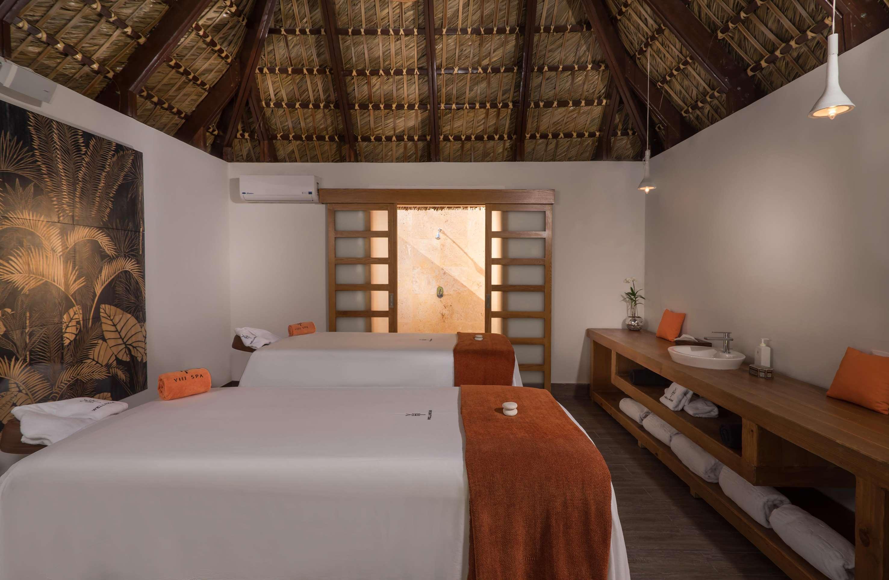 Melia Caribe Beach Resort Punta Cana Exterior foto Spa at the resort