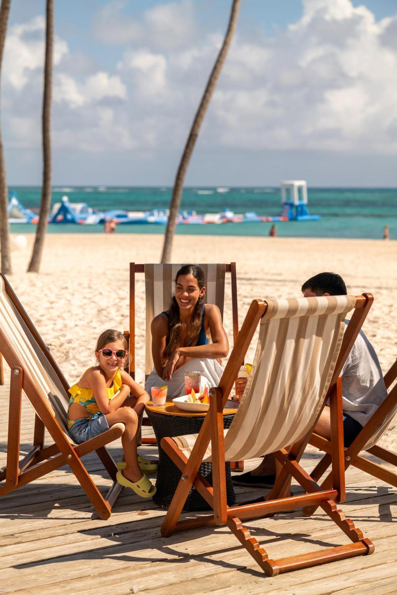 Melia Caribe Beach Resort Punta Cana Exterior foto Beach at the Grand Palladium Resort